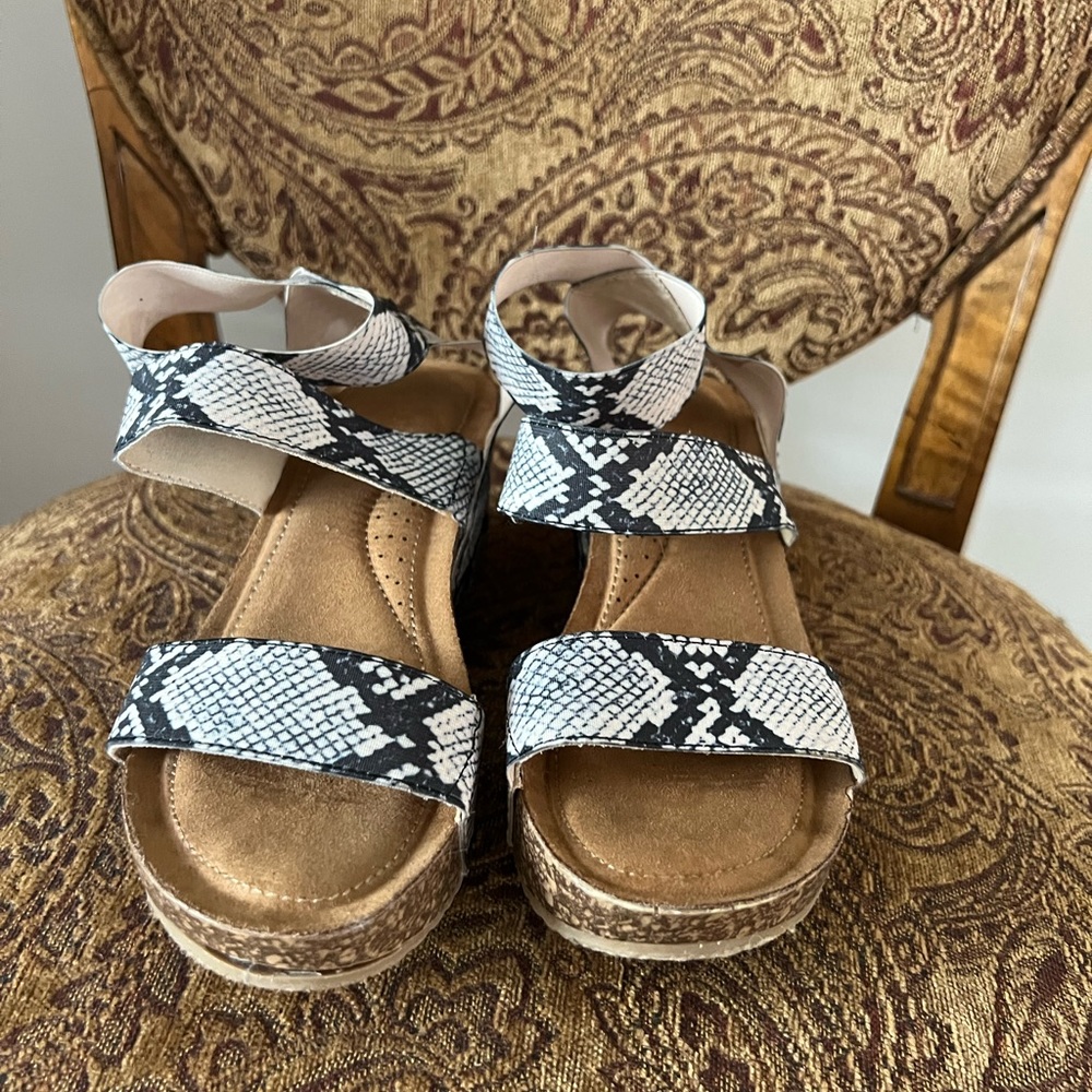 Adorable Sandals